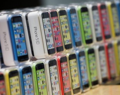 Производство iPhone 5s вырастет за счет iPhone 5c